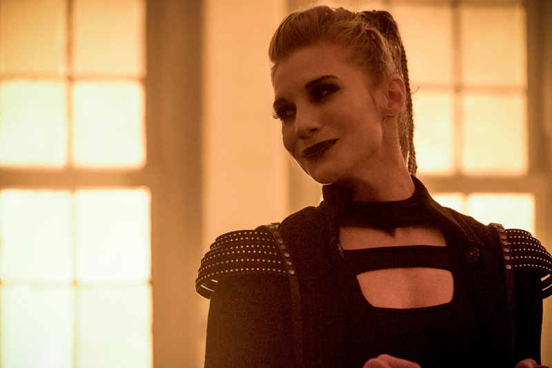 Katee Sackhoff (Photo: Katie Yu/The CW)